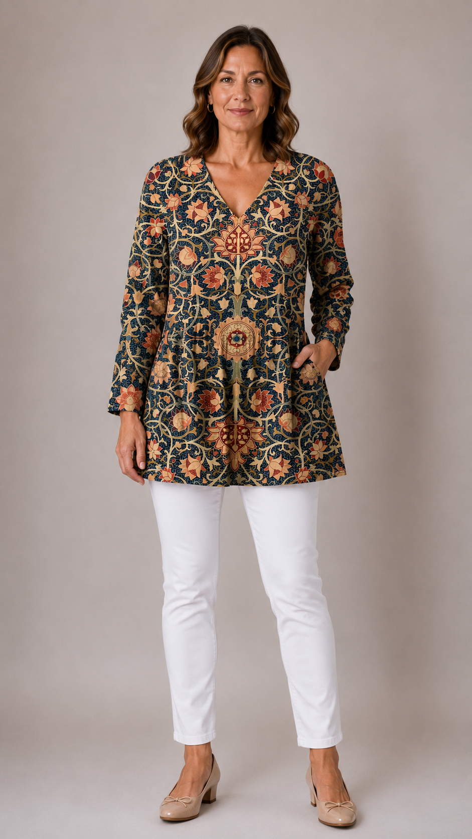 Lilian | Long Blouse with V-Neck