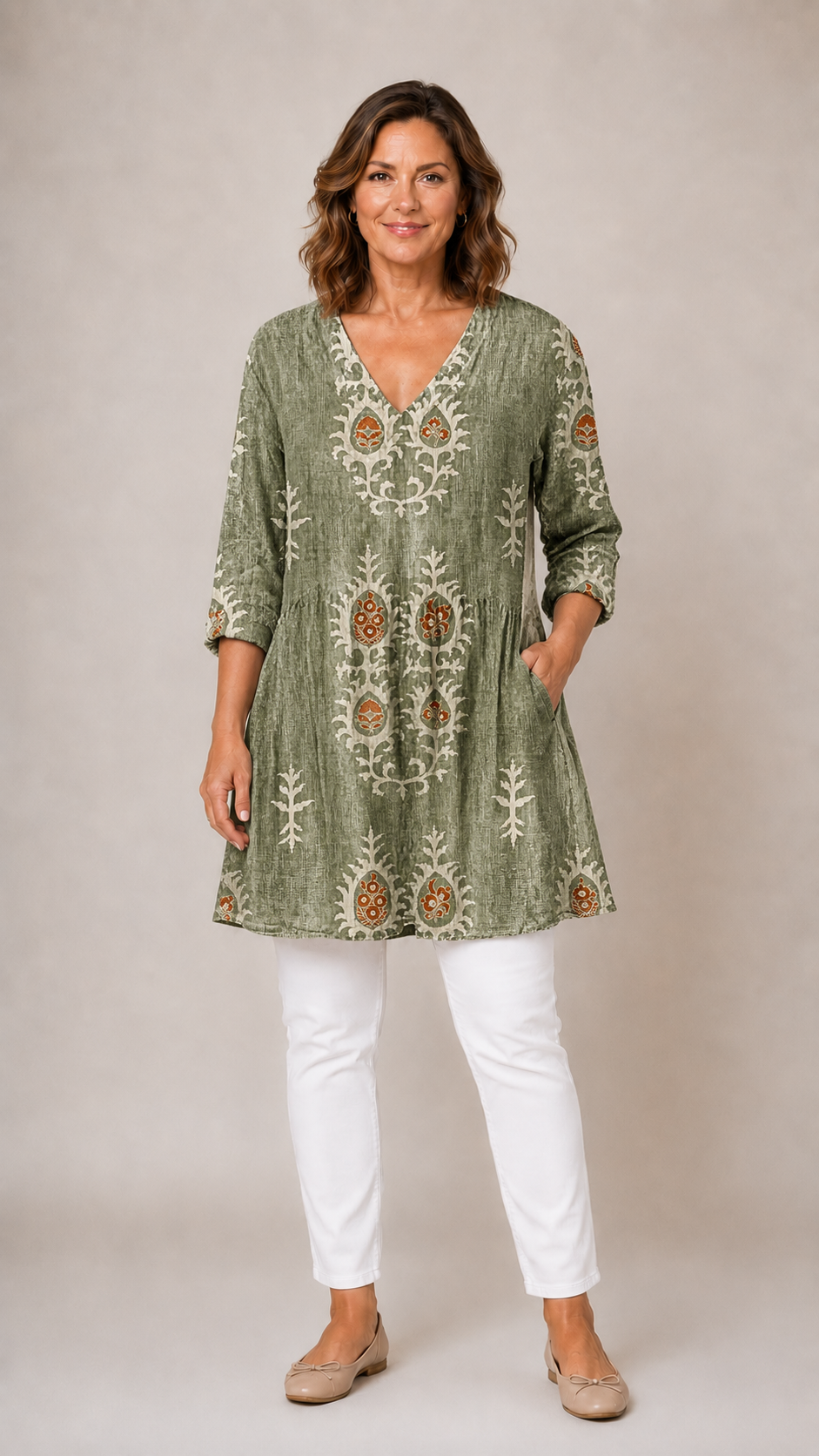 Everly | Long Blouse with V-Neck