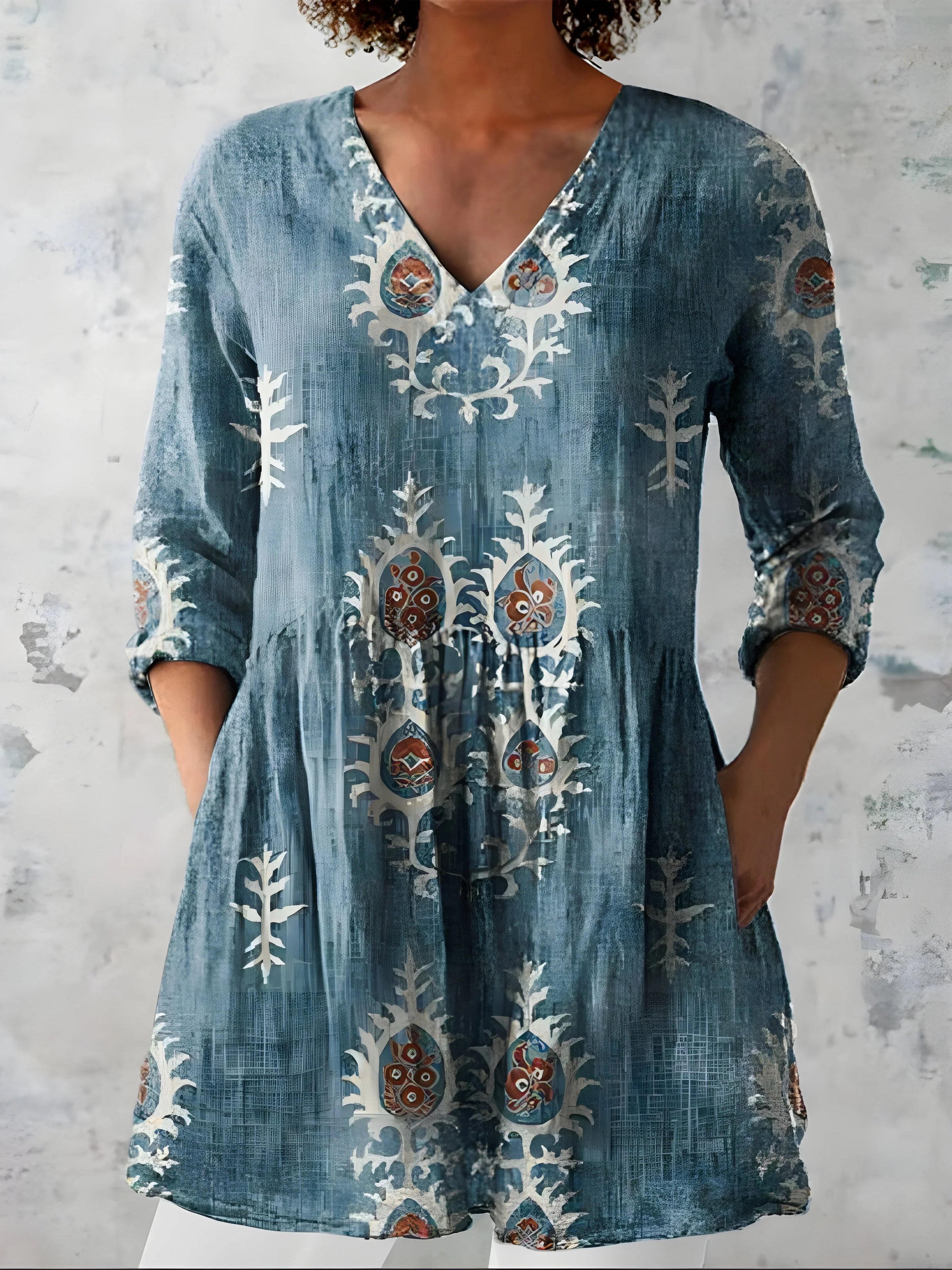 Willow| Long Blouse with V-Neck