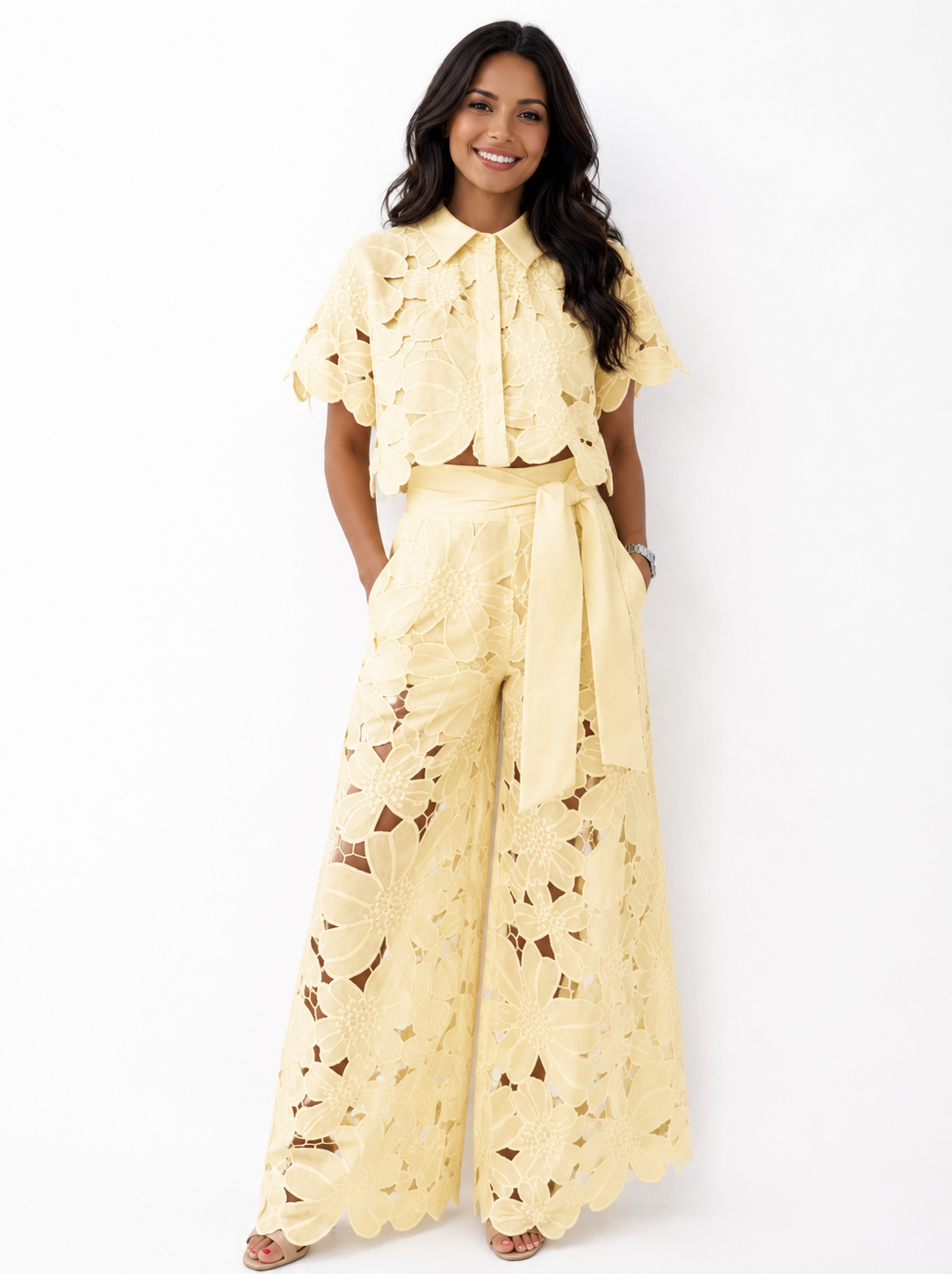 Reina™ Elegant Floral Lace Set