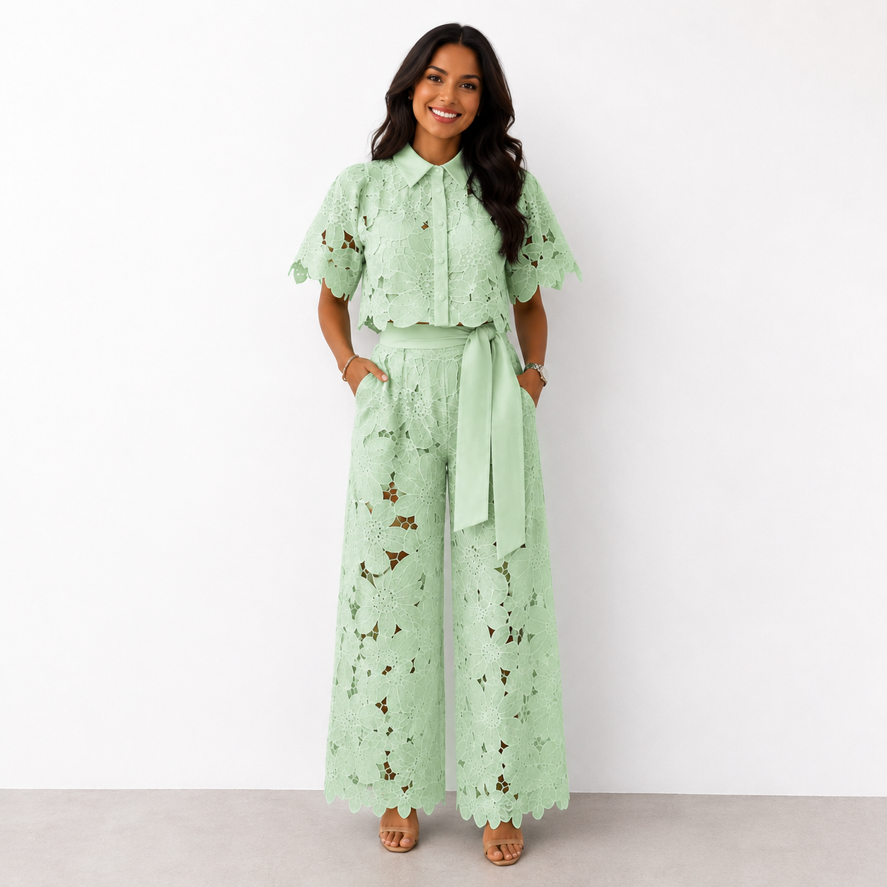Reina™ Elegant Floral Lace Set
