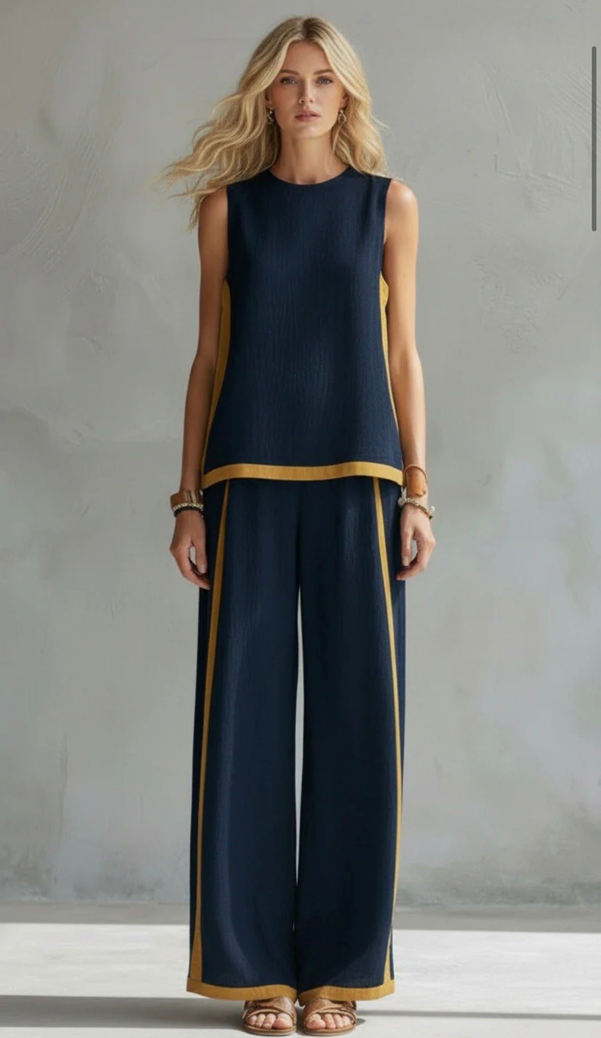 Leslie™ Chic Linen Set