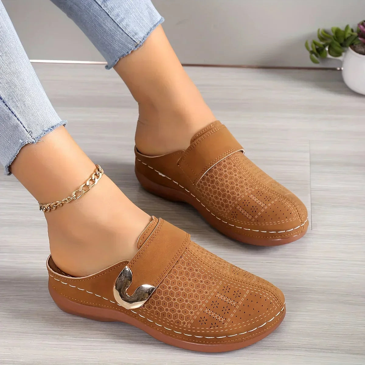 Caprielle™ Chic Supportive Wedge Sandals