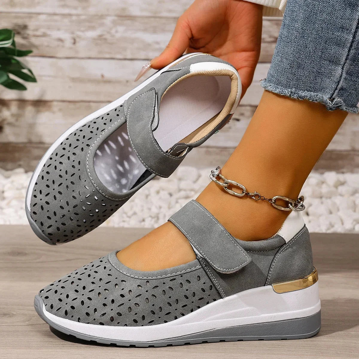 Eliana™ Comfort Arch Support Sandals